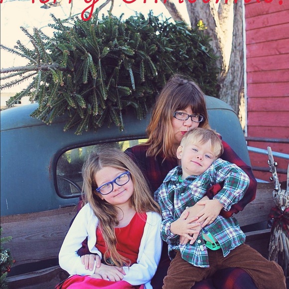 Meet your Posher, Kelli - Picture 1 of 1